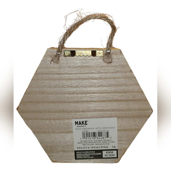 Hexagon shadow box gold 5.9in X 5.1in - Picture 2 of 5